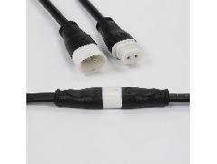 防水公母接頭：防水連接器行業(yè)發(fā)展迅速